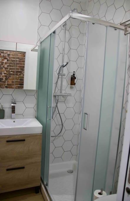Another Brick In The Wall Apartment In Paris Sleeps 9 Esterno foto